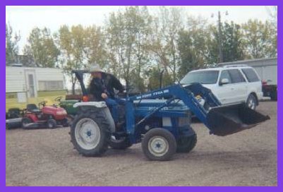 Trying Dayna's Tractor in Alberta. 
Nice Lincoln Dayna !